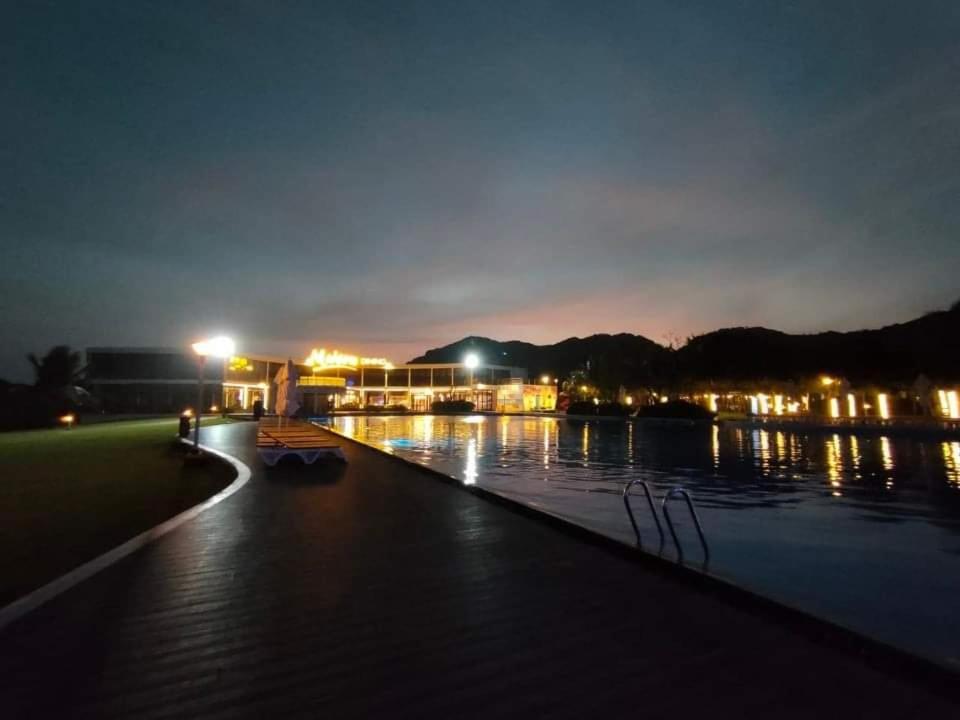 Oceanami Resort & Beach Club Лонгхай Екстер'єр фото